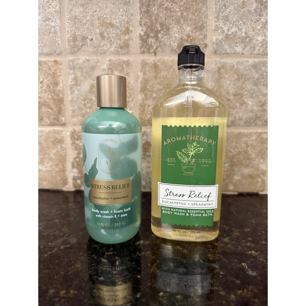 2 Bath and Body Works Aromatherapy Stress Relief Body‎ Wash and Foam Bath